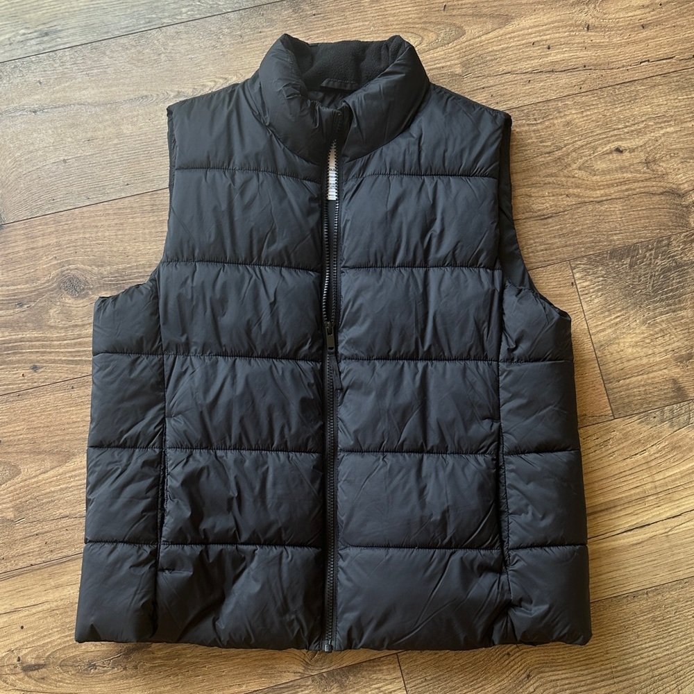 GAP Charcoal Puffer Vest